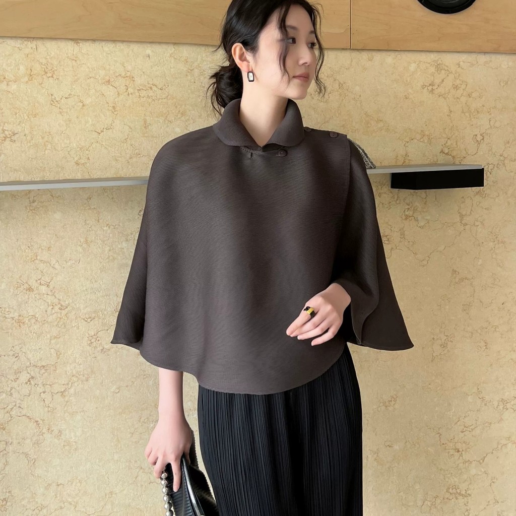 Miyake ผู้หญิง Top ฤดูใบไม้ร่วงฤดูใบไม้ผลิใหม่ High-End Pleated เกาหลี Lazy สไตล์ Cape Top ที่หรูหรา [2225]