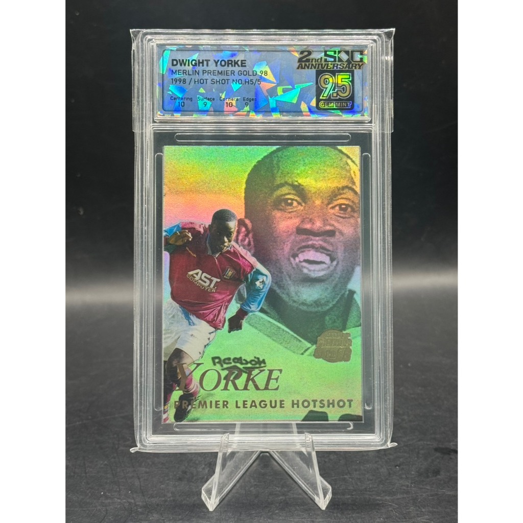 **SQC 9.5 GEM MINT Dwight Yorke 1998 Merlin's Premier Gold "Hot Shot" Insert H5/5 Vintage Aston Vill