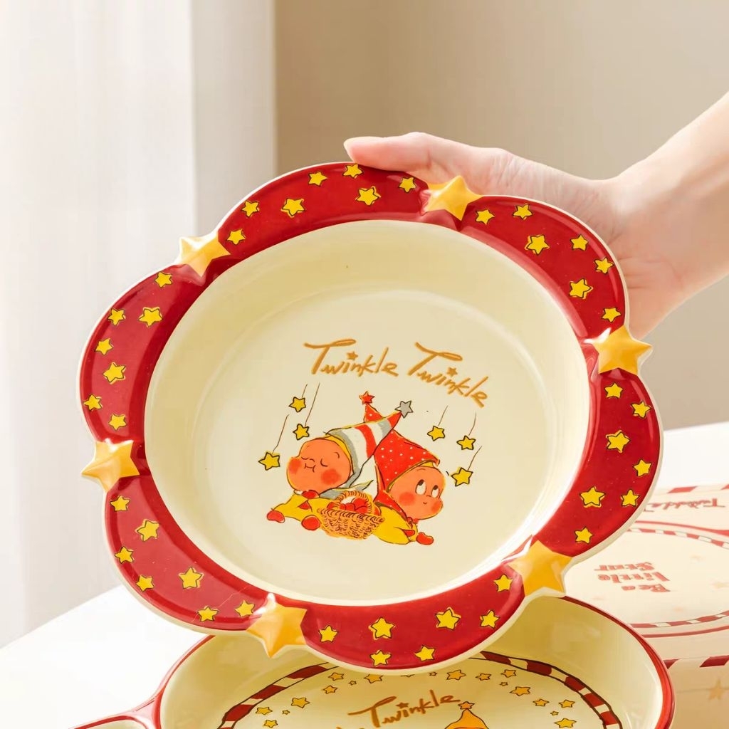 [ลิขสิทธิ์แท้] จานเซรามิก Twinkle Twinkle ลายน้องดาว Twinkle ขอพร 8.5 นิ้ว  | จานขอบแดง | จานน่ารัก