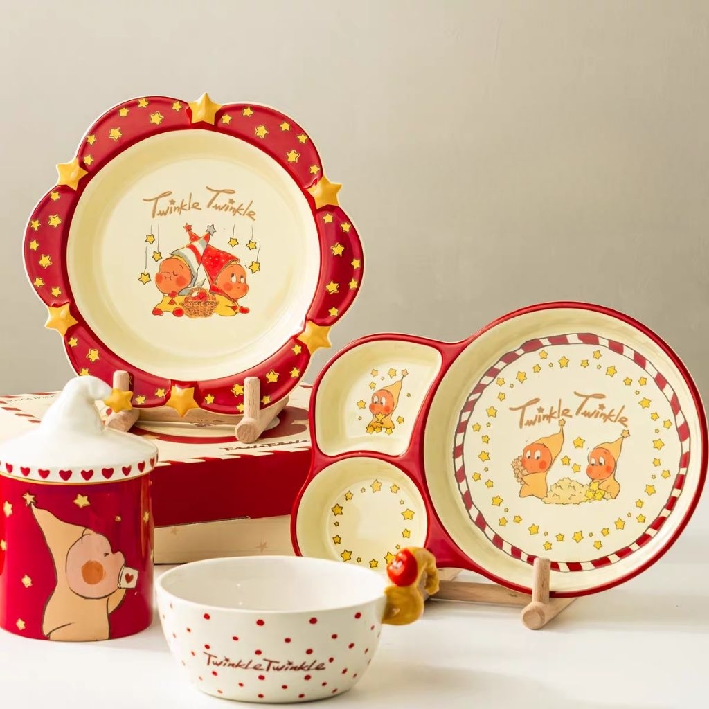 [ลิขสิทธิ์แท้] จานเซรามิก Twinkle Twinkle ลายน้องดาว Twinkle ขอพร 8.5 นิ้ว  | จานขอบแดง | จานน่ารัก - รูปที่ 4