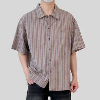 PROMAN เสื้อเชิ้ตลายทางแบบลำลอง ประจำวัน ใส่ได้กับทุกแบบ เสื้อแขนสั้นผู้ชายทรงหลวม พักผ่อน M-3XL พร้อมส่ง