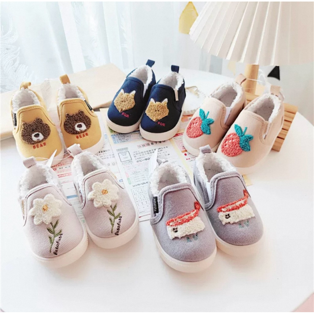 🍓 Pre-order 🇯🇵8-10 days Futafuta 👟 🐻พื้นงอได้