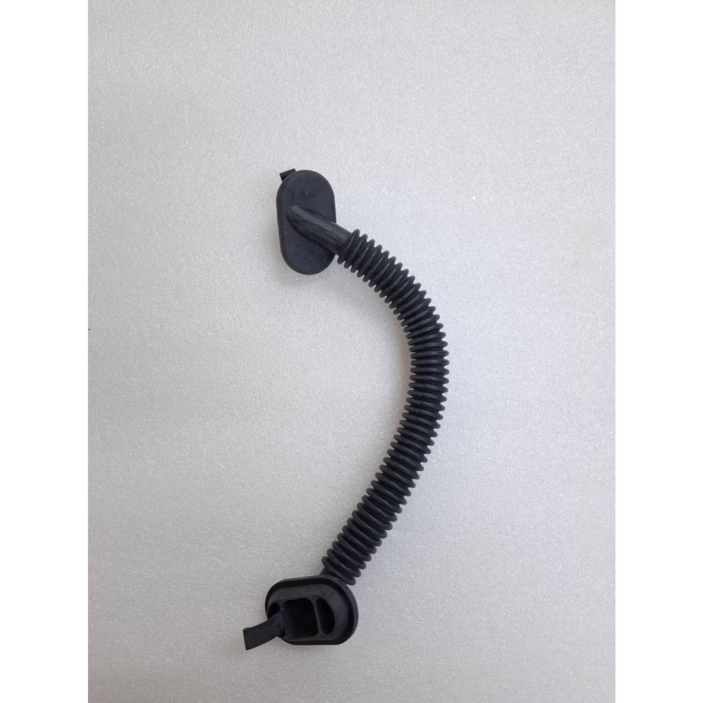 ท่อยางรอยสายไฟฝากระโปรงหลังด้านขวา NISSAN KICKS P15 28982-5RY1A GROMMET