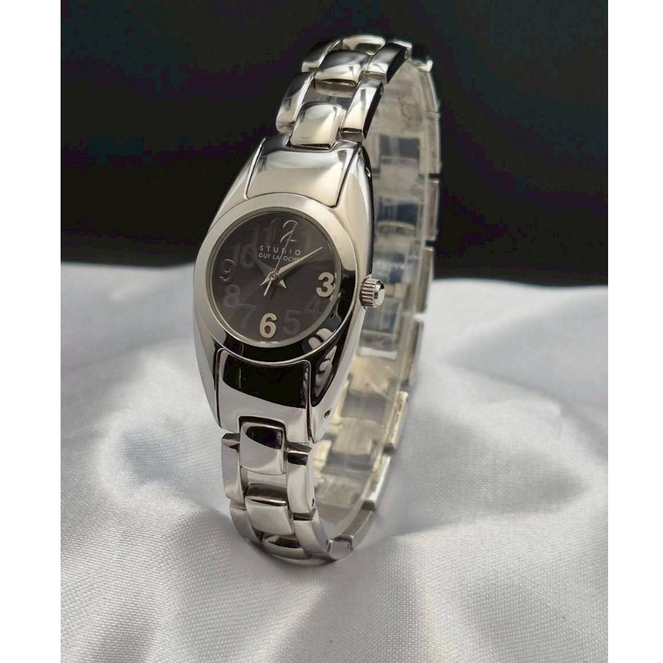 Guy Laroche  นาฬิกาข้อมือผู้หญิง ระบบควอตซ์