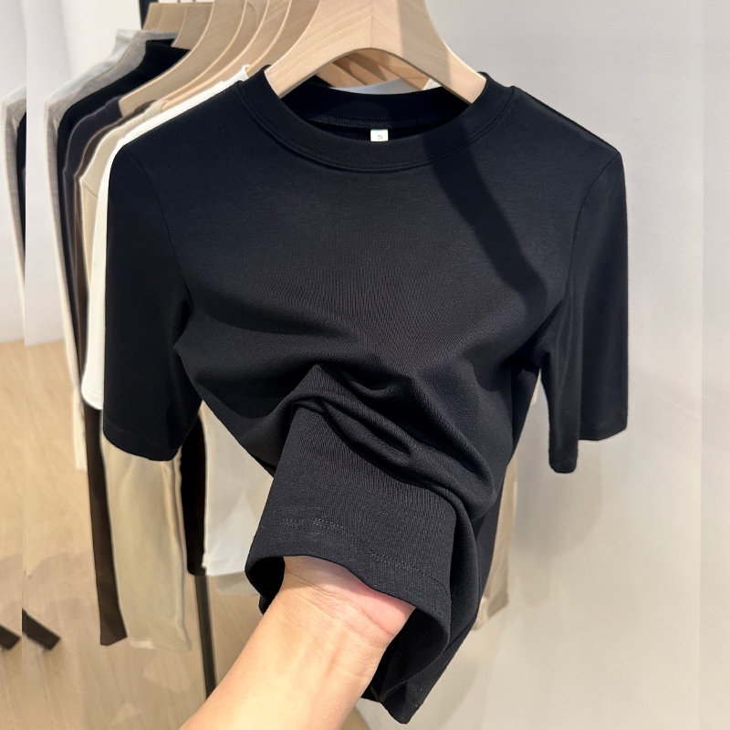 เสื้อสตรีแขนห้าส่วน คอกลม แบรนด์ สีดำ
