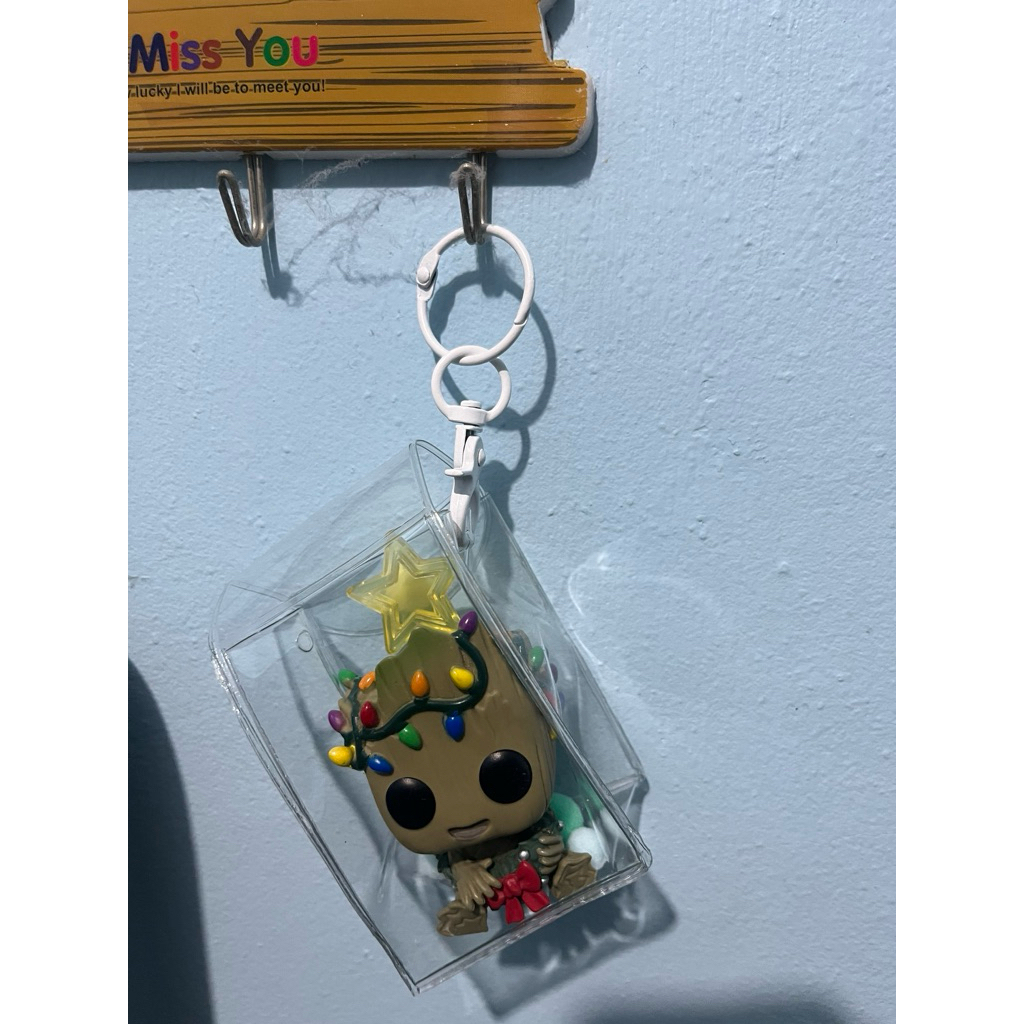 พวงกุญแจ marvel groot แถม infinity gunlet