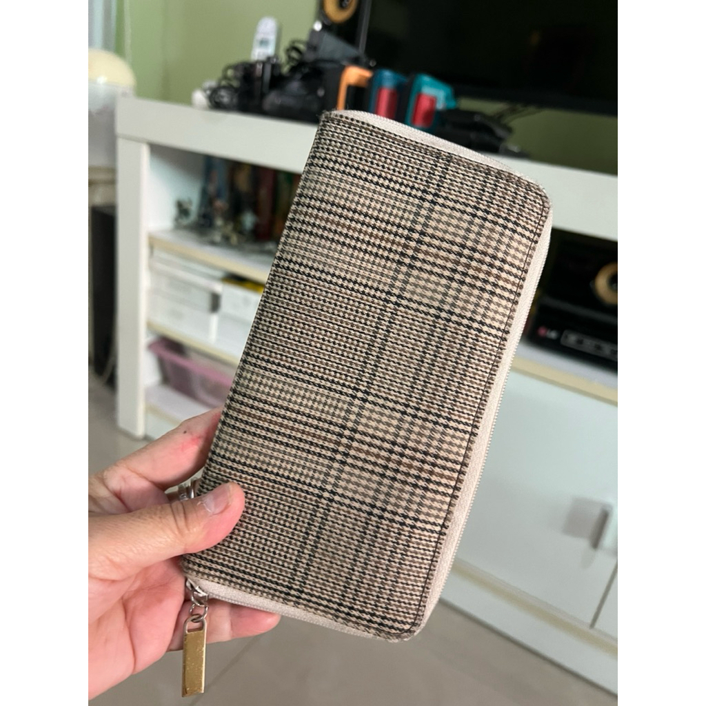 กระเป๋าสตางค์flynowมือสอง