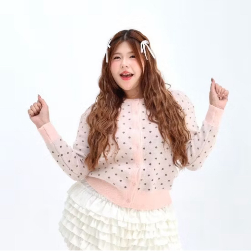 ส่งต่อ Jarinya เสื้อไหมพรมคาดิแกนลายจุดสีชมพูน้ำตาล