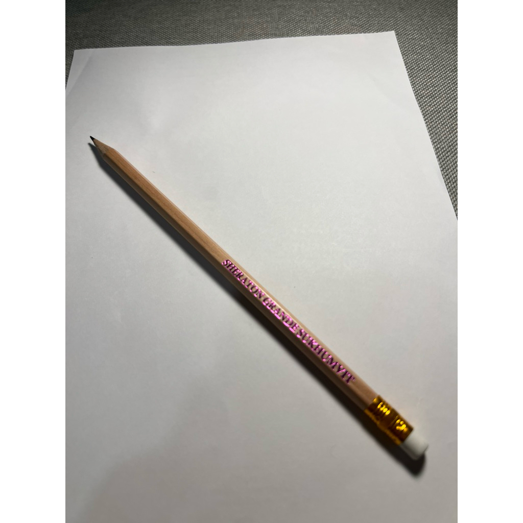 ดินสอ โรงแรมSheraton Grande Sukhumvit