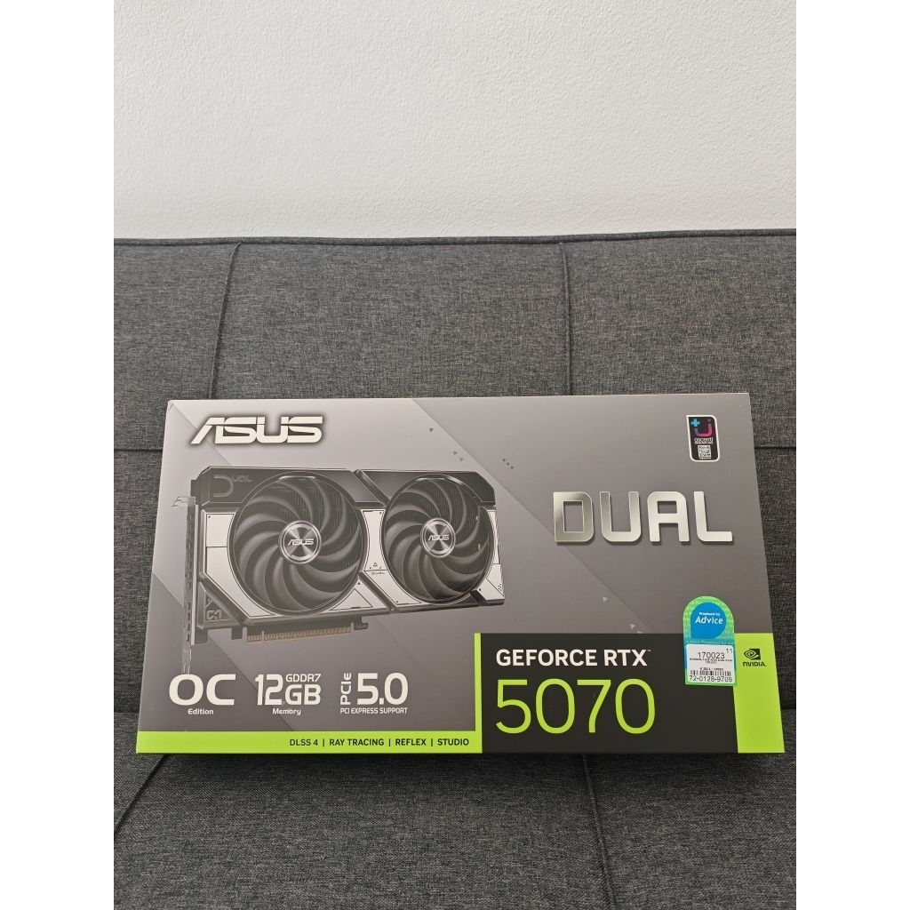 Asus RTX 5070 DUAL OC 12G