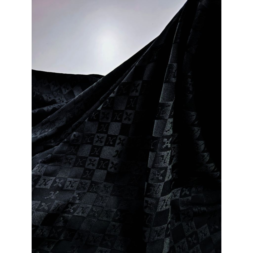 ผ้าสแปนเด็กซ์ ปั๊มนูน เนื้อนุ่มมาก ยืด หนา สวย หรู ลายไฮโซ ตัดเสื้อตัดกางเกงได้ หน้ากว้าง 170 cm มี 3 สี  #ผ้าเมตร - รูปที่ 5