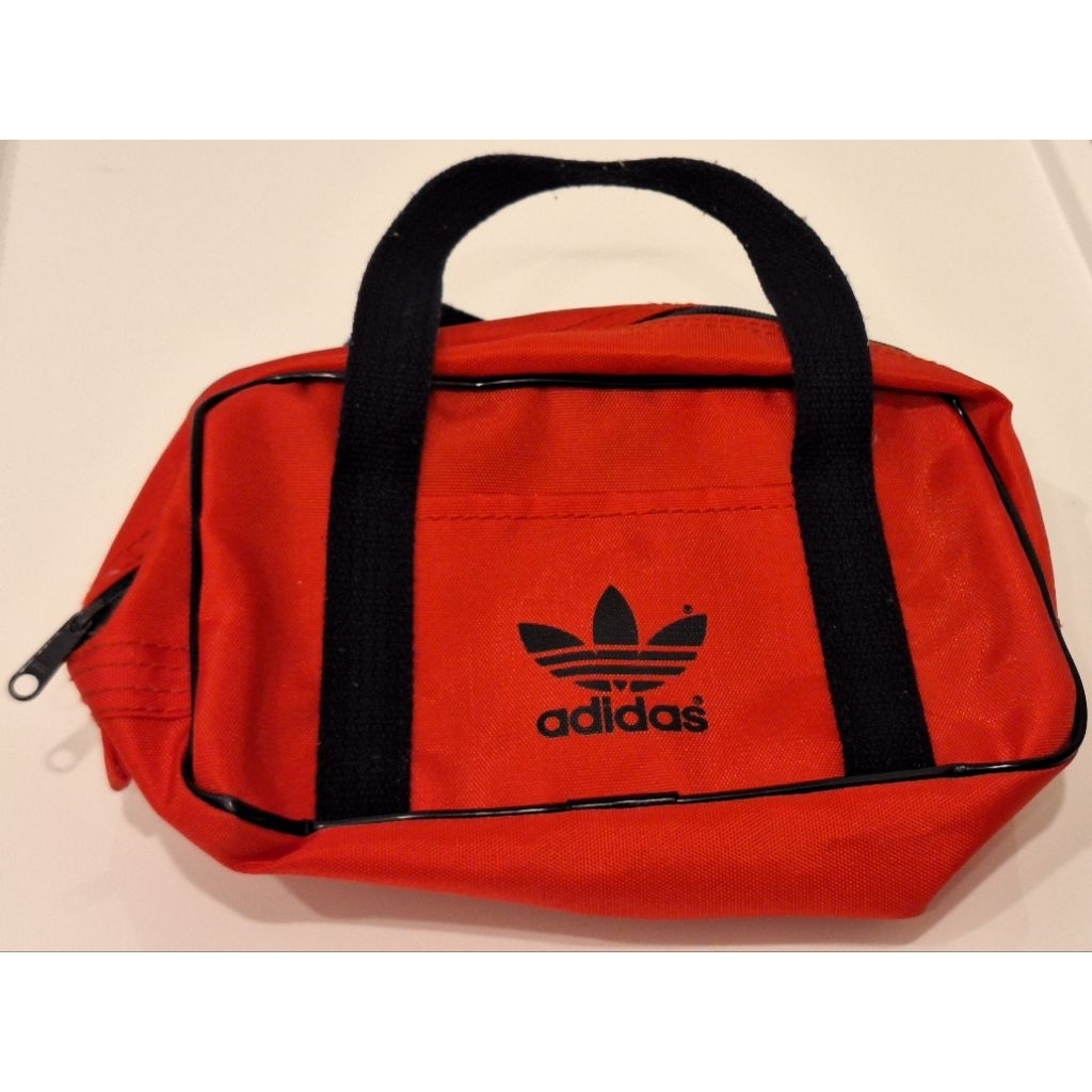 ​Rare Item กระเป๋า Adidas Mini Duffle Bag วินเทจ Made in Japan (ลิขสิทธิ์) สีแดงโลโก้ Trefoil สภาพดี