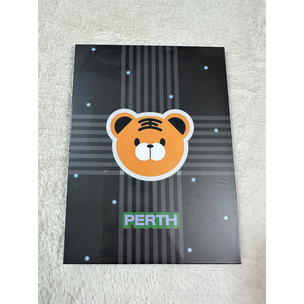 โปสการ์ดภาพเพิร์ธ ธนพนธ์ PERTH TANAPON POSTCARD SET WITH FRAME