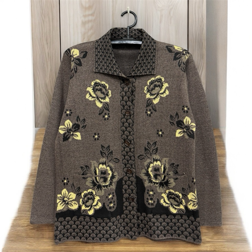 เสื้อกันหนาวไหมพรมอาม่า ลายดอก เสื้อกันหนาวผู้สูงวัย คนแก่ คุณแม่ คุณป้า ตัวใหญ่อก 46 ถึง 50“ สวยพร้อมส่ง