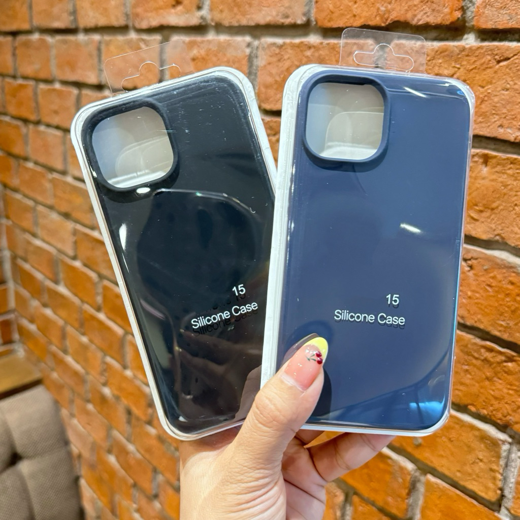 Caseกำมะหยี่ สีพื้นโลโก้ สำหรับรุ่น  7plus 11 12pro max 13pro max 14pro max 15pro max 12 13 14 15 xs xr xsmax 7/8/se2