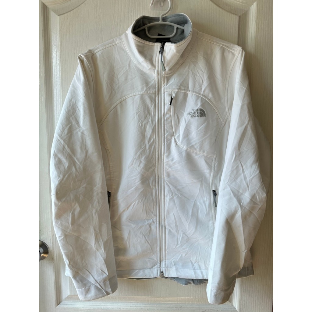 เสื้อกันหนาว the north face แท้!!  Windwall ผ้าแข็ง อก 42 ยาว 26 ไม่มีตำหนิ