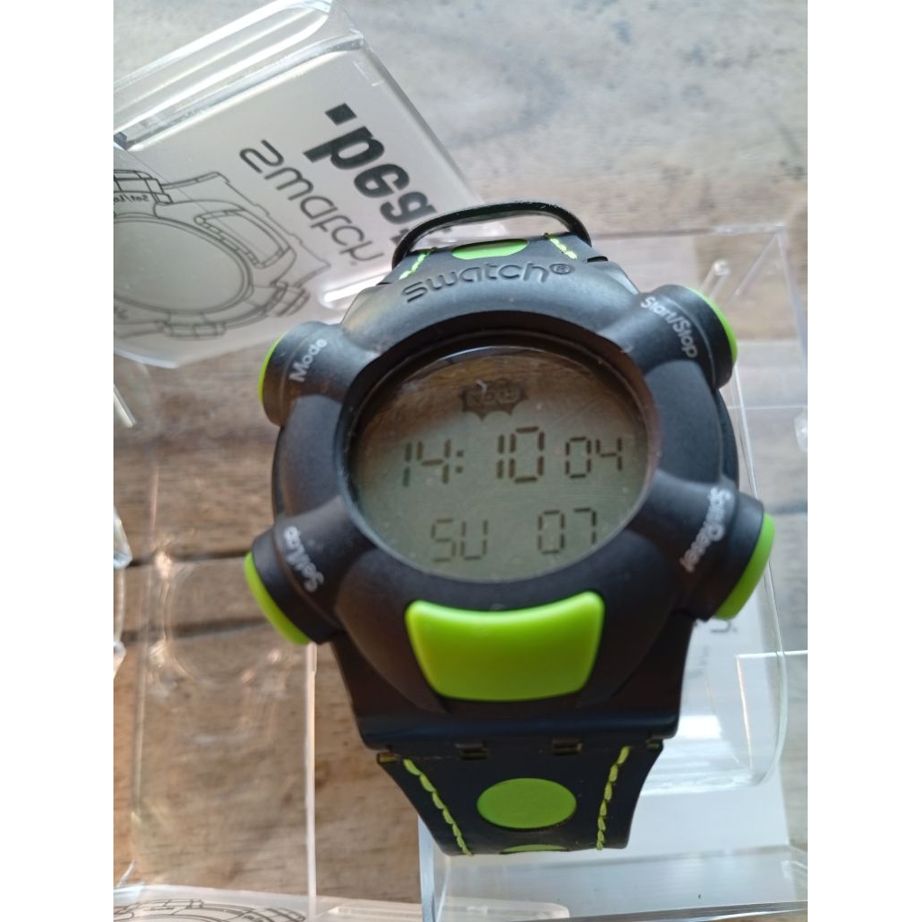 นาฬิกา Swatch มือสองพร้อมกล่อง