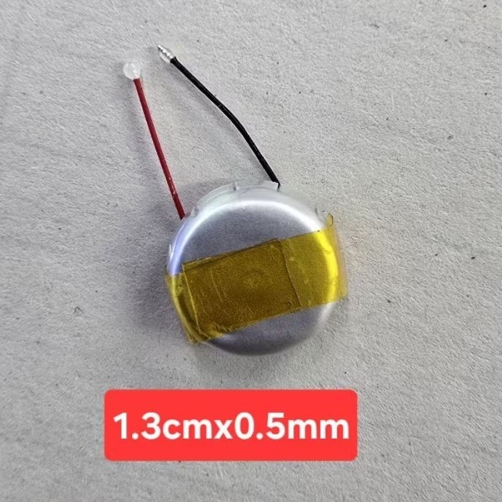 แบตเตอรี่ลิเธียมไอออนโพลิเมอร์ (LiPo) แบบชาร์จไฟได้ขนาด 3.7V 40mAh ประเภทแบตเตอรี่: ลิเธียมโพลิเมอร์แบบชาร์จไฟได้ (LiPo)