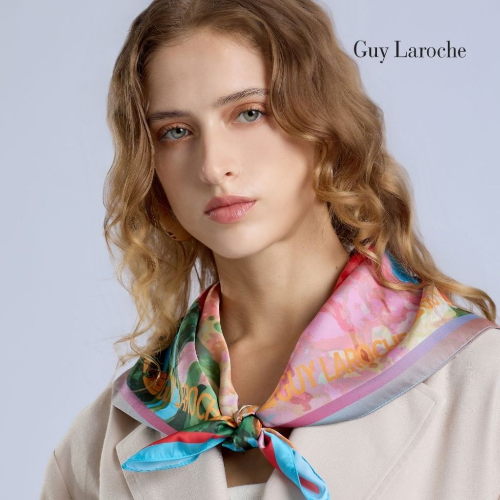 Guy Laroche Scarf Vintage Scarf ผ้าพันคอ จตุรัส ขนาด 70*70 ซม. สีส้ม G9YNOR