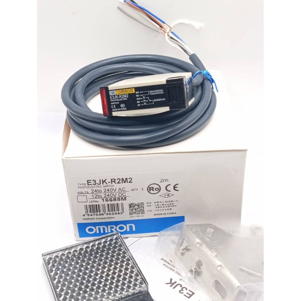 พร้อมส่งในไทย E3JK-R2M2 แหล่งจ่ายไฟ 12-240VDC 24-240VAC. - ระยะตรวจจับ 5 เมตร. - เอาพท์พุต รีเลย์