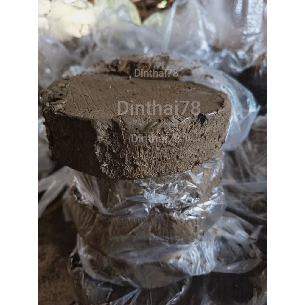 ดินเหนียวปลูกบัว ปลูกไม้น้ำ ขนาด950g.