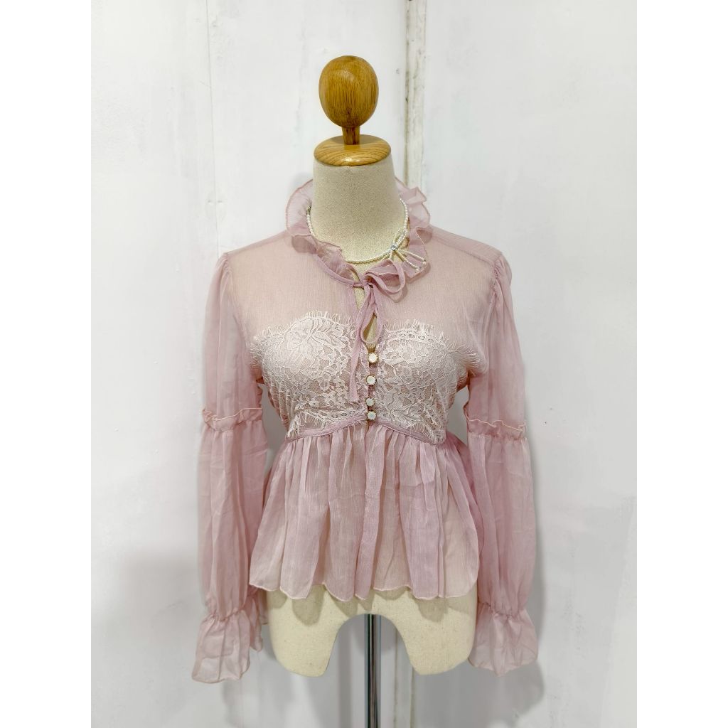 เสื้อผ้ามือสอง มือ2 ราคาถูก 🌷 M แบรนด์ On.December25