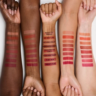 MAC PowderKiss Hazy Matte Lipstick แมค ลิปสติก - ลิปสติกเนื้อแมตต์ บางเบาที่เบลอได้อย่างสมบูรณ์แบบ