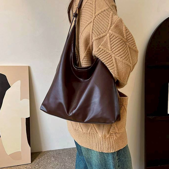 ส่งด่วน GUCSELECTED(B2546) กระเป๋าสะพายข้างผ้าหนังPU ใส่A4ได้(ขนาด19นิ้ว) - รูปที่ 3