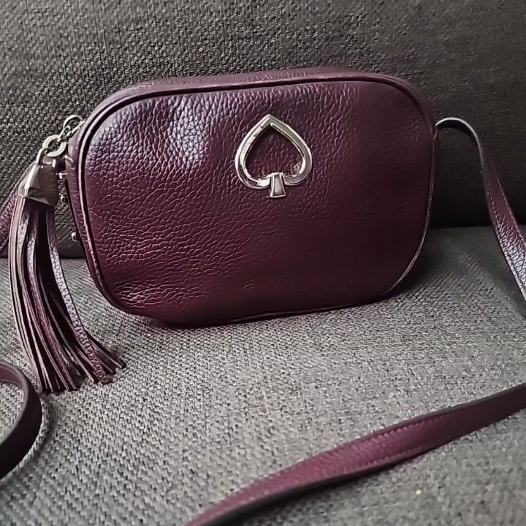 กระเป๋าสะพายเคทสเปรด รุ่น Kourtney camera bag