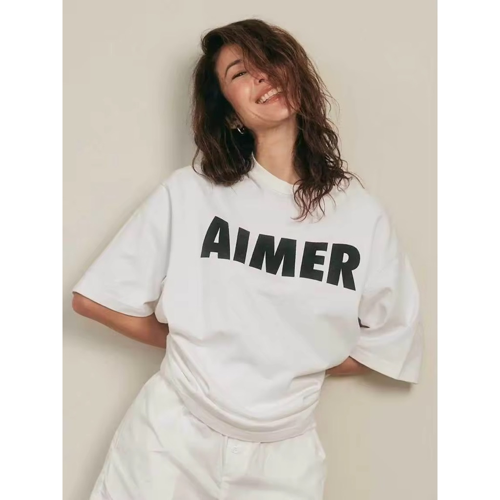 AIMER - AIMER Logo T-shirt เสื้อยืดโอเวอร์ไซส์ สกรีนลาย