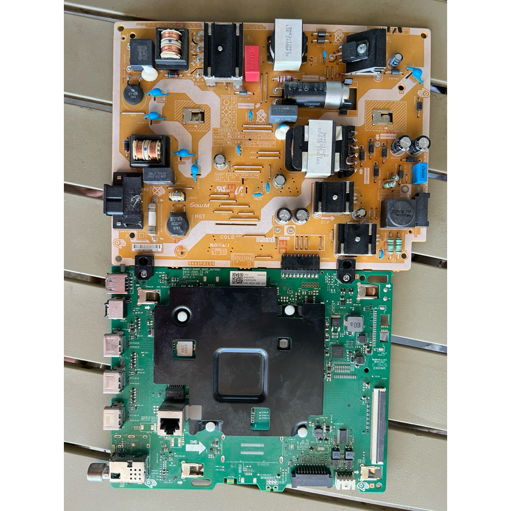 เมนบอร์ด+ซัพพลายทีวีซัมซุง43นิ้ว รุ่น UA43AU7700KXXT , พารท์ :BN96-53075(Main) :BA43FA130(Supply)