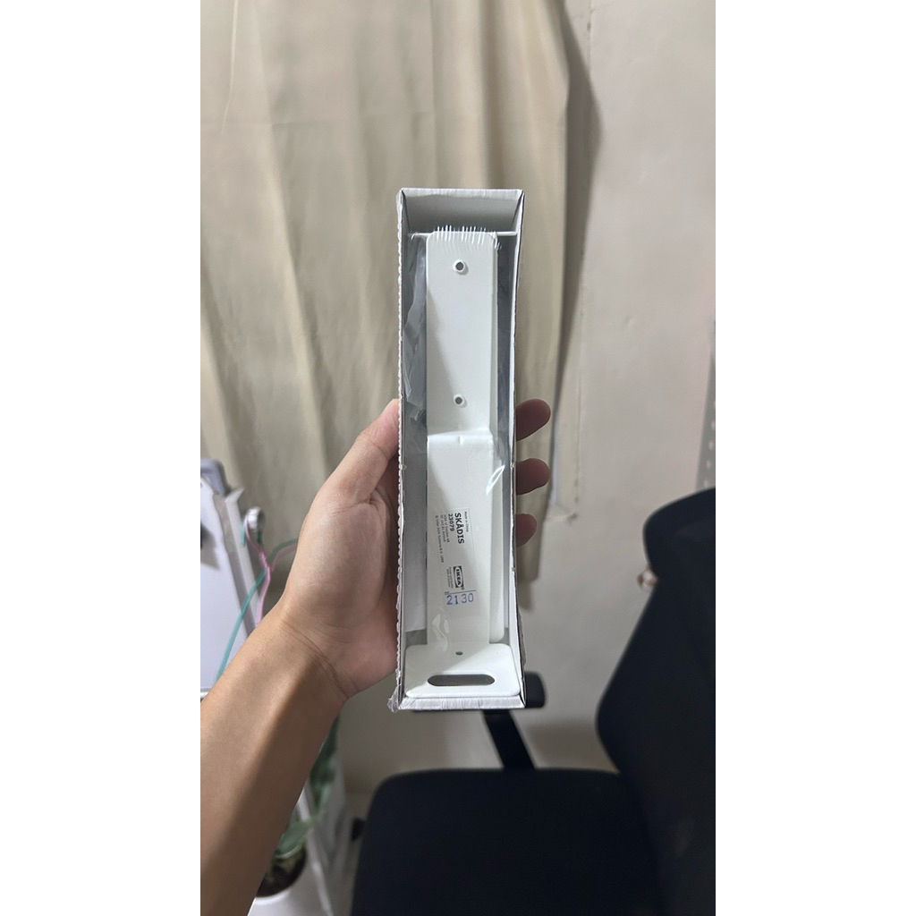 ส่งต่อ ที่ติดสกัวดิสกับตู้เสื้อผ้าของ IKEA