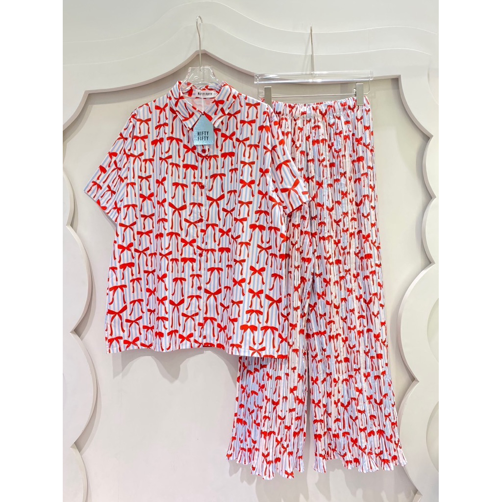 ✨New collection ชุดเซ็ทขายาว ผ้าอัดพลีท ลายน่ารักมาก รุ่นฮิต พร้อมส่ง💓