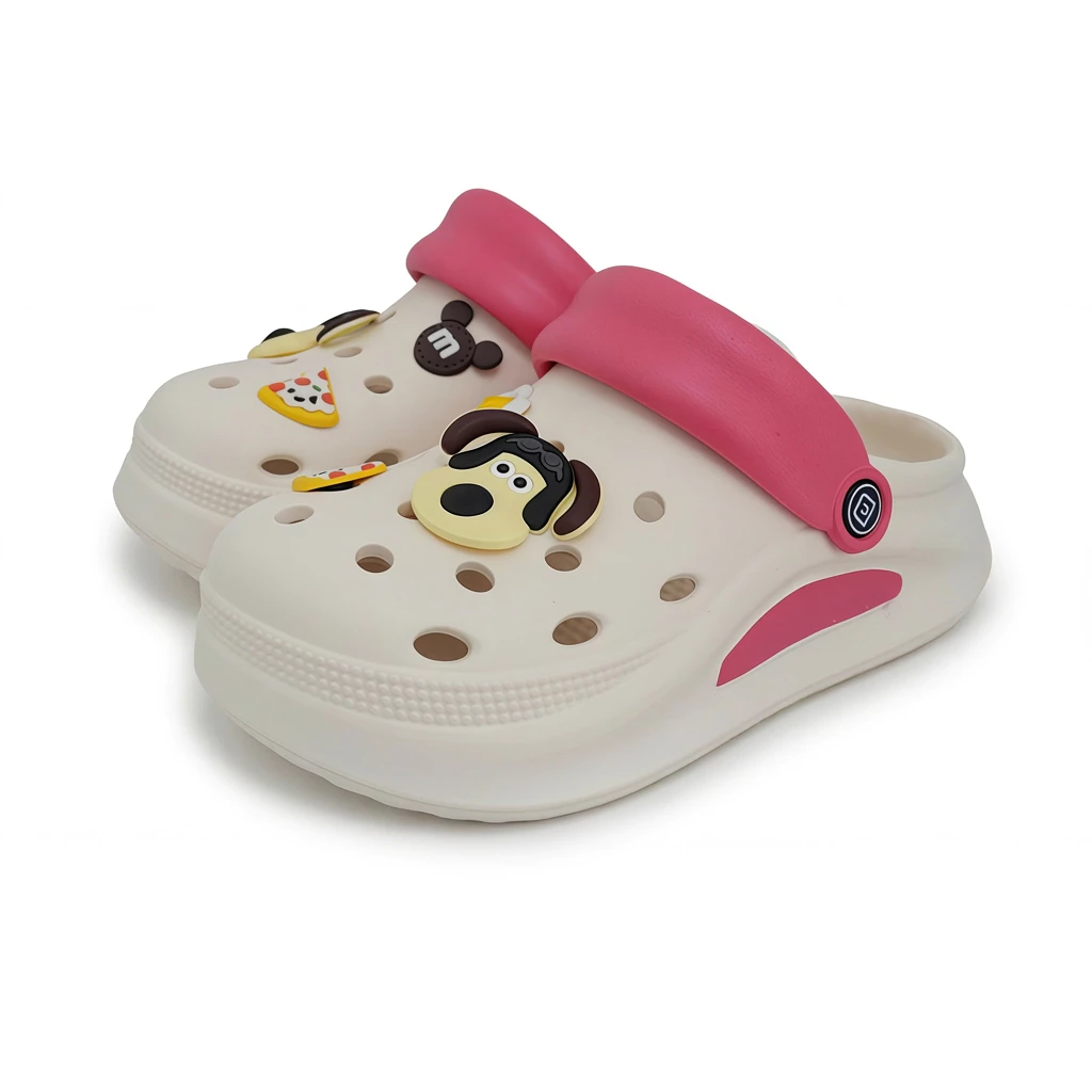 Girls' sandalsรองเท้าแตะทนต่อการสึกหรอไม่สึกหรอลำลองNEWแบบสวมกันลื่น
