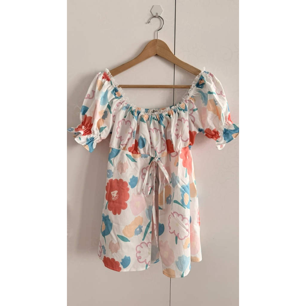 เสื้องานป้าย Mesa Closet แขนตุ๊กตาปาดไหล่่ได้สวยๆ 📌Sale 189 บาท