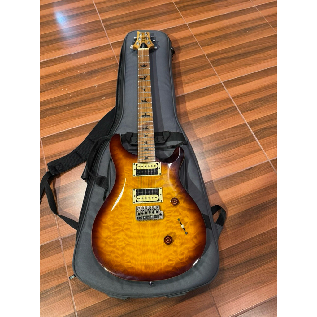 กีตาร์ไฟฟ้ามือสอง prs se custom 24 roasted maple