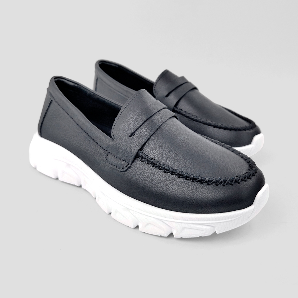 ST.JAMES รองเท้าส้นเตี้ย/รองเท้าโลฟเฟอร์ หนัง PU ส้น 4.5 CM. รุ่น WARSAW สี BLACK | รองเท้าคัทชู ผู้หญิง