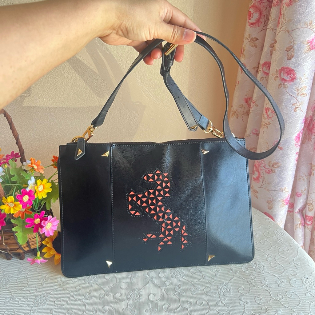 Lapalette Cupcake แท้💯 สะพายข้าง ถอดสายทำเป็นคลัชท์ได้ หนังแท้สภาพดีสวย ซับในสะอาดร่องรอยใช้งานเล็กน