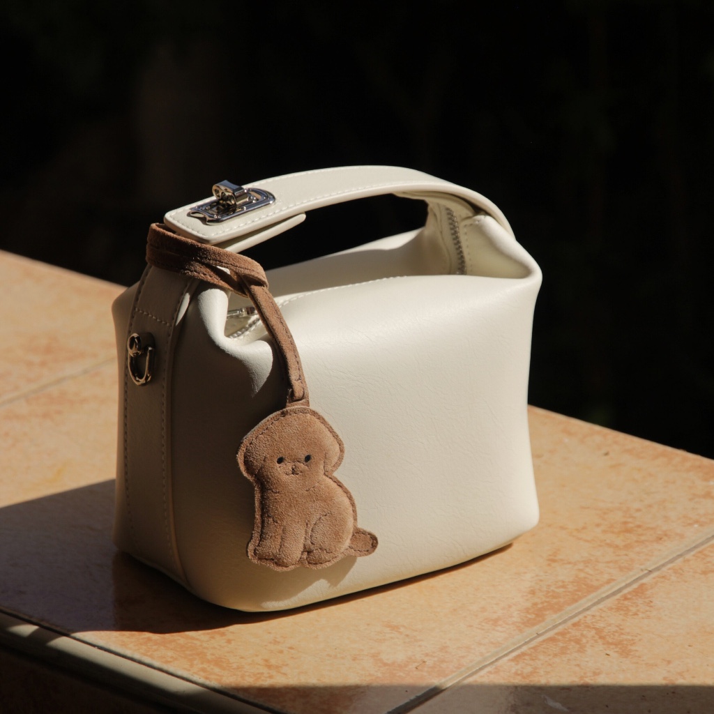 Poodle Charm พวงกุญแจน้องหมา Poodle หนังวัวแท้ | ของขวัญน่ารัก