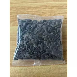 [ZC] ทานตะวันดำ 3J เม็ดเล็ก เกรดA อาหารนกแก้ว และสัตว์ฟันแทะ สะอาด ร่อนฝุ่น 40g
