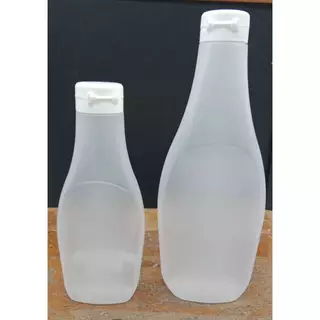 (แพค 20 ชิ้น) ขวดบีบซอส ขวดซอสมะเขือเทศ ขวดซอสทรงแบนคอยาว ขนาด 200ml