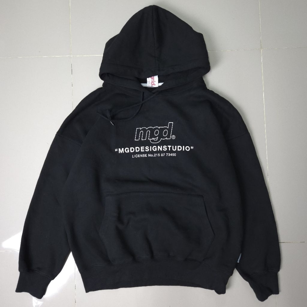 Mahagrid Hoodie มือสองสภาพใหม่กริบ