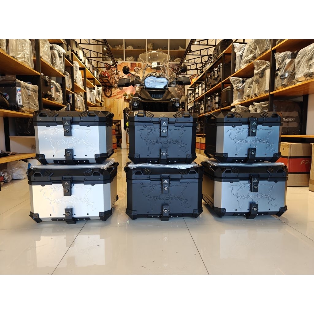 🔥พร้อมส่ง🔥 F2MOTOลายMAP 45L-55L กล่องท้ายมอเตอร์ไซค์ กล่องหลังมอเตอร์ไซค์ พร้อมของแถมอินเนอร์ เบาะพิ