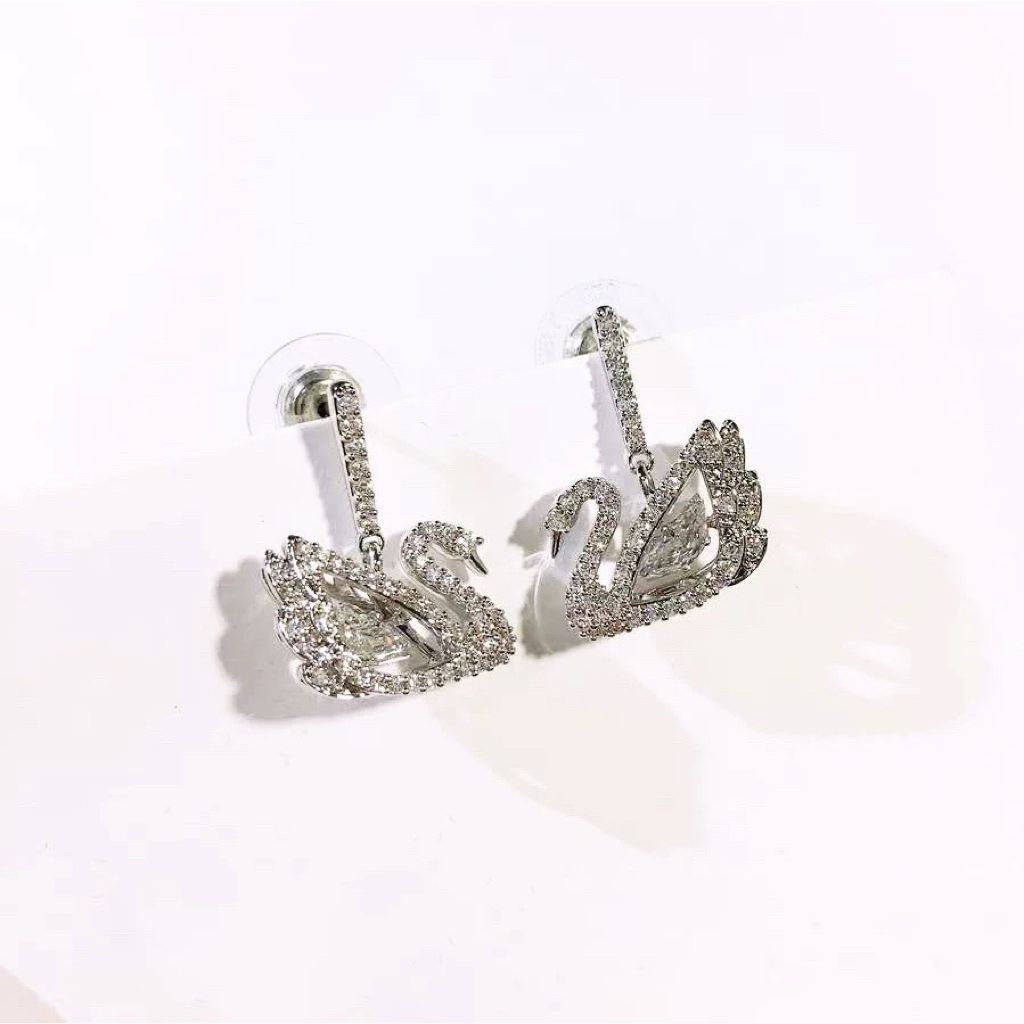 ของแท้ ของขวัญวาเลนไทน์ หูชุดรุ่น Swan ดีไซน์หรูสุดล้ำ สร้อยหูคริสตัลกระโดด ให้แฟนสาวสุดพิเศษ