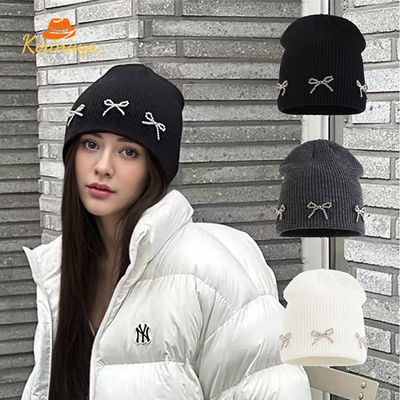 ส่งเร็วจากไทย🚚หมวกไหมพรมถัก ประดับโบว์และไข่มุก อบอุ่น ป้องกันหู กันหนาว ใช้งานได้หลากหลาย -Kirinaya