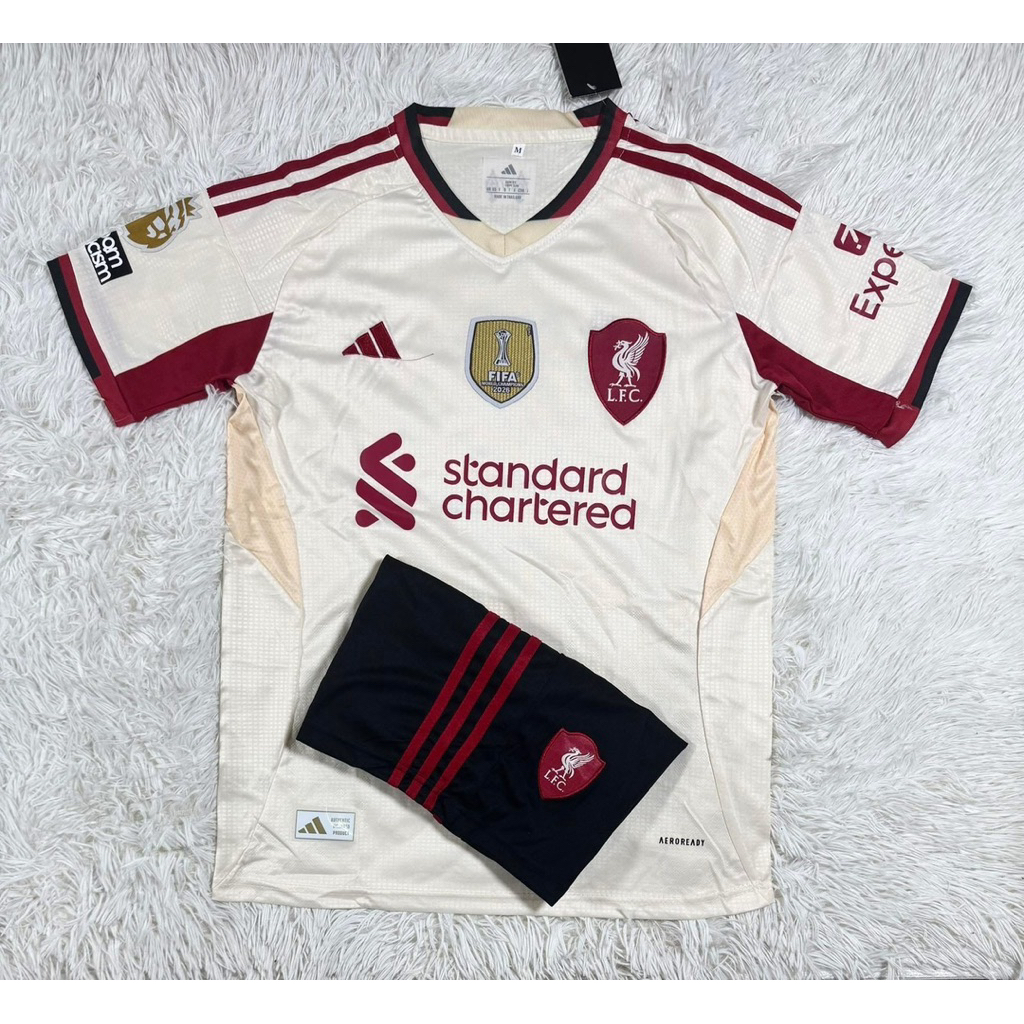 เสื้อกีฬาขายดี ประจำปี 2025/26 👉 มีไซส์ M LXL 3XL 🗒️ 👉 มีเสื้อและกางเกงให้เลือก
