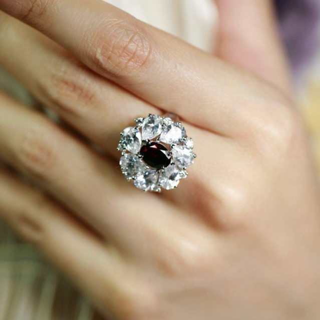 Luxury garnet bloom ring แหวนgarnet เงินแท้s925