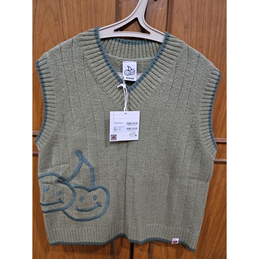 เสื้อไหมพรมแขนกุด หญิง อก40-42" KRISH 🇰🇷 ใหม่แท้👍