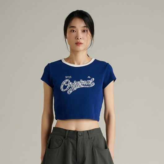Mc JEANS (แม็คยีนส์) Online Exclusive เสื้อยืดผู้หญิง เสื้อยืดแขนสั้น ทรงสลิมครอป มี 2 สีให้เลือก MTTZB27