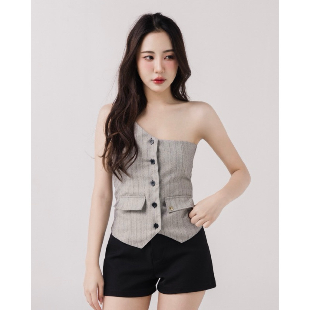 ส่งต่อเสื้อแบรนด์ Alysa.co (สี soft mocha)